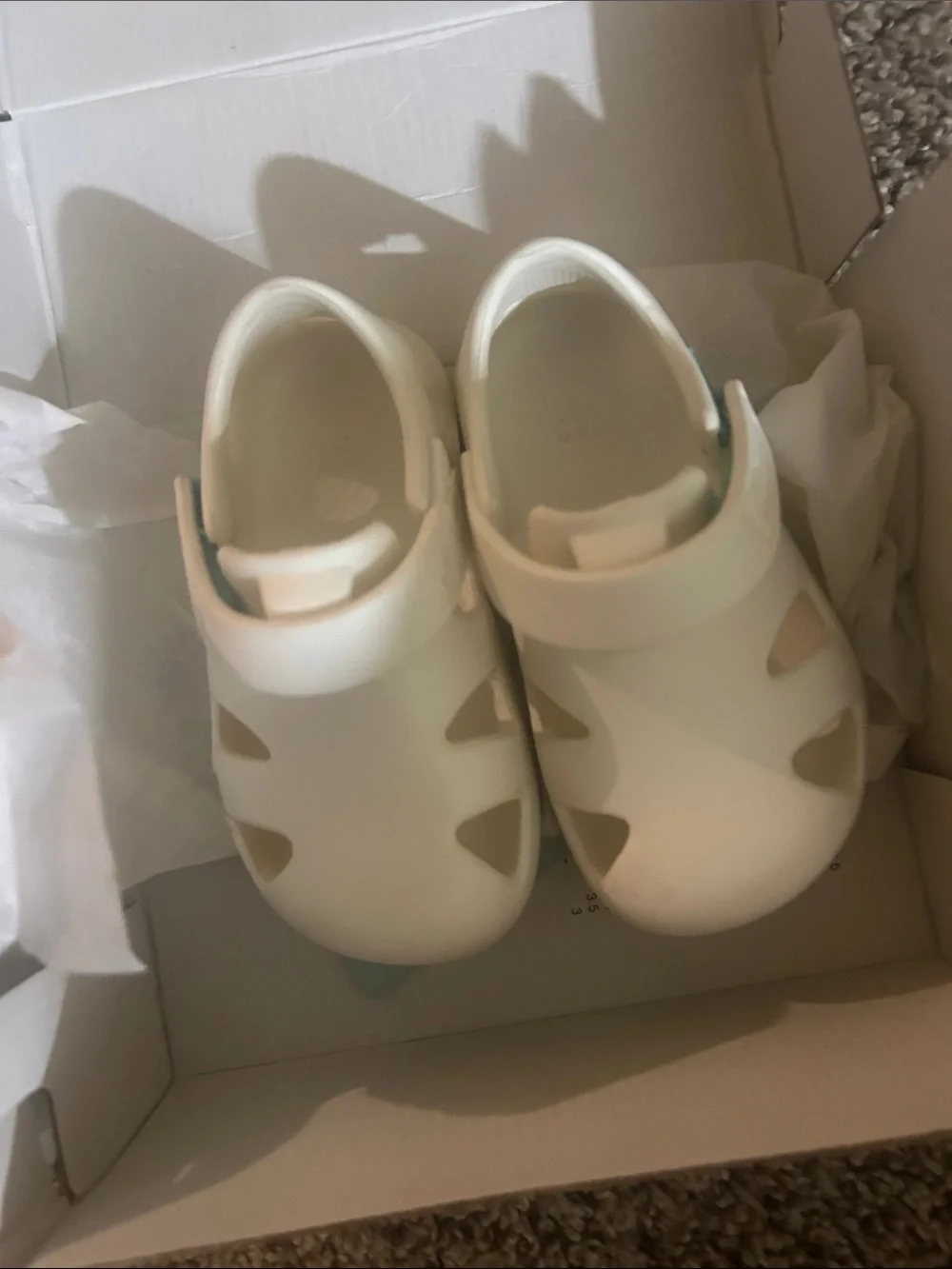 Kids Cream Water-Friendly Hook-and-Loop Sandals